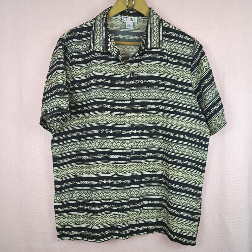 Vintage 100% Silk STUNT Women's Button Shirt Size M Short Sleeve Geometric Print